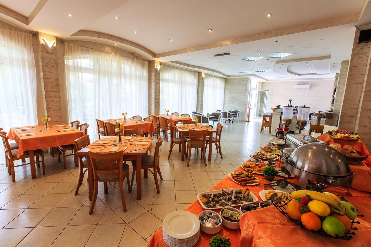 Hotel Magnolija Bečići المظهر الخارجي الصورة