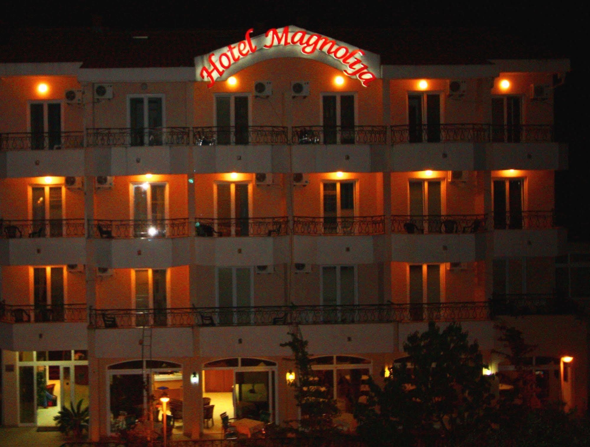 Hotel Magnolija Bečići المظهر الخارجي الصورة